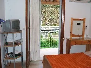 Gasthuis Marabou Poros (Kefalonia)