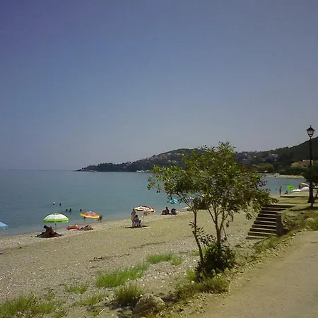 Pensionat Marabou Poros (Kefalonia)