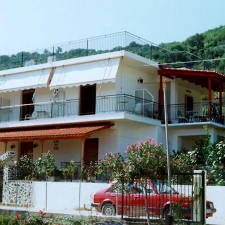 Marabou 3* Poros (Kefalonia)